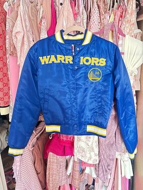 💯NBA Warriors jacket..with big logo woman size S Blue White Yellow Jacket🧥